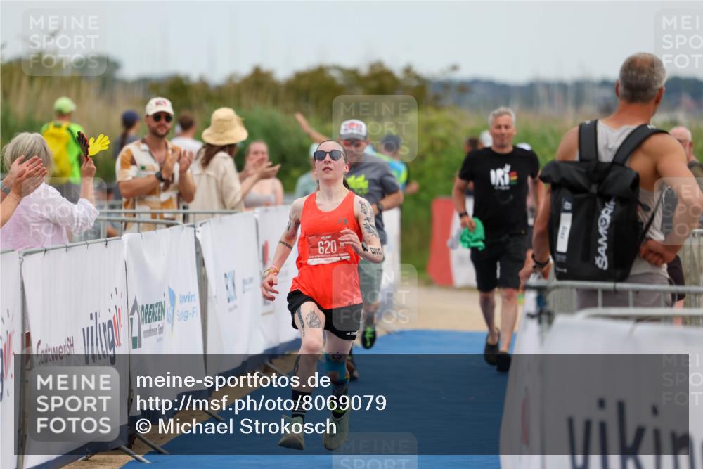 22.06.2025 - Viking Triathlon Michael Strokosch http://msf.ph/oto/8069079 22.06.2025 14:36:01 Ziel 620 meine-sportfotos.de
