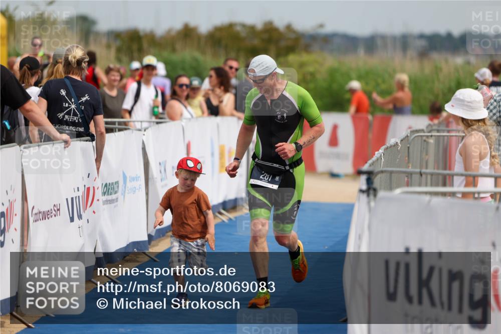 22.06.2025 - Viking Triathlon Michael Strokosch http://msf.ph/oto/8069083 22.06.2025 15:14:31 Ziel 281 meine-sportfotos.de