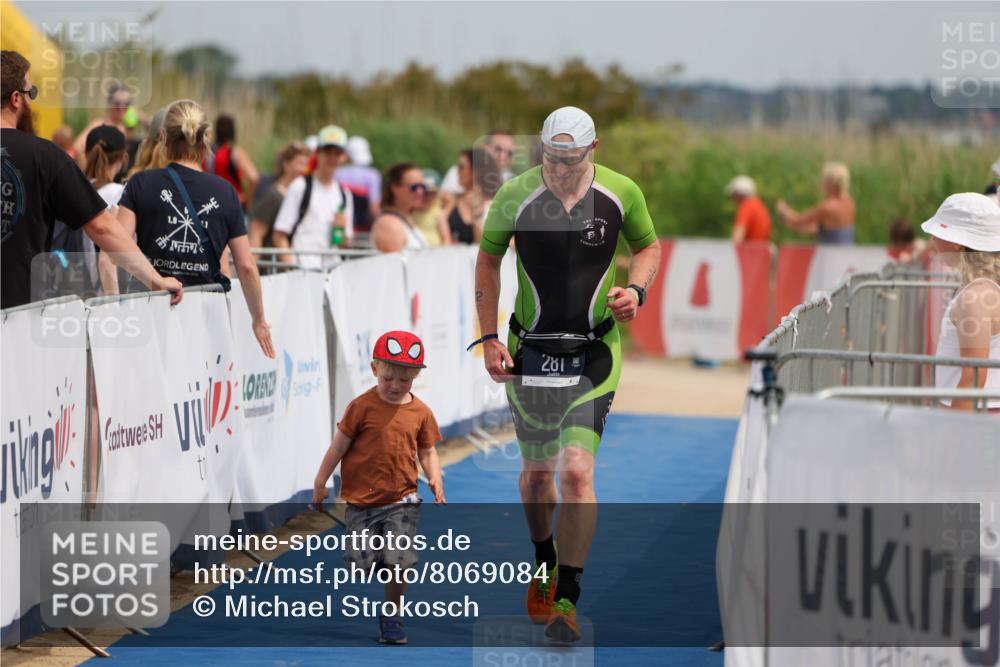 22.06.2025 - Viking Triathlon Michael Strokosch http://msf.ph/oto/8069084 22.06.2025 15:14:31 Ziel 281 meine-sportfotos.de