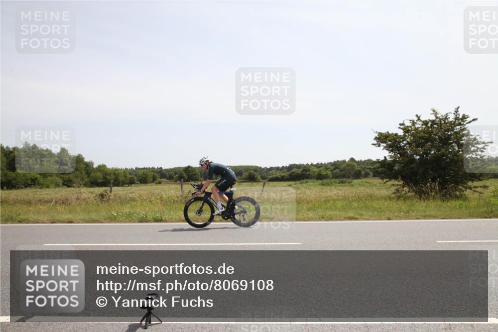 22.06.2025 - Viking Triathlon Yannick Fuchs http://msf.ph/oto/8069108 22.06.2025 12:07:17 Radfahren 3, 24, 143, 200 meine-sportfotos.de
