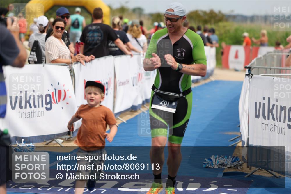 22.06.2025 - Viking Triathlon Michael Strokosch http://msf.ph/oto/8069113 22.06.2025 15:14:34 Ziel 281 meine-sportfotos.de