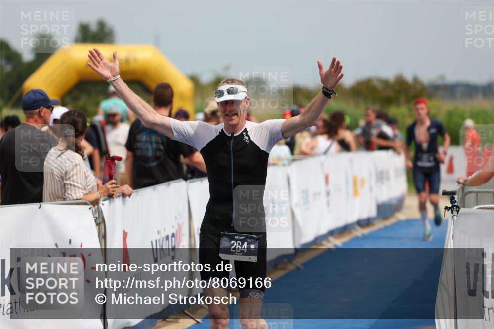 22.06.2025 - Viking Triathlon Michael Strokosch http://msf.ph/oto/8069166 22.06.2025 15:14:55 Ziel 264, 377 meine-sportfotos.de
