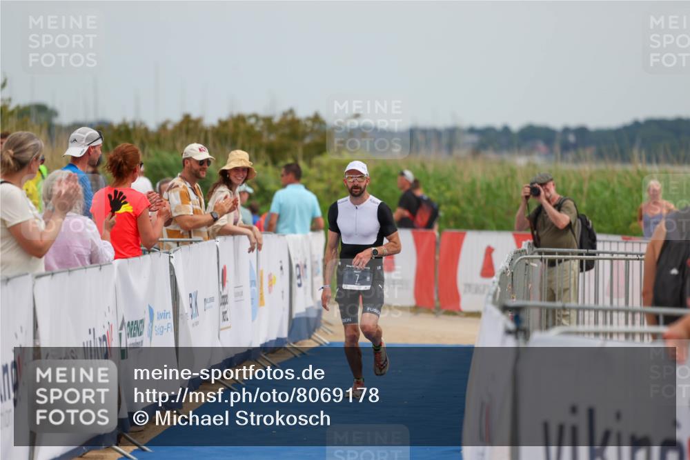 22.06.2025 - Viking Triathlon Michael Strokosch http://msf.ph/oto/8069178 22.06.2025 14:37:43 Ziel 7 meine-sportfotos.de