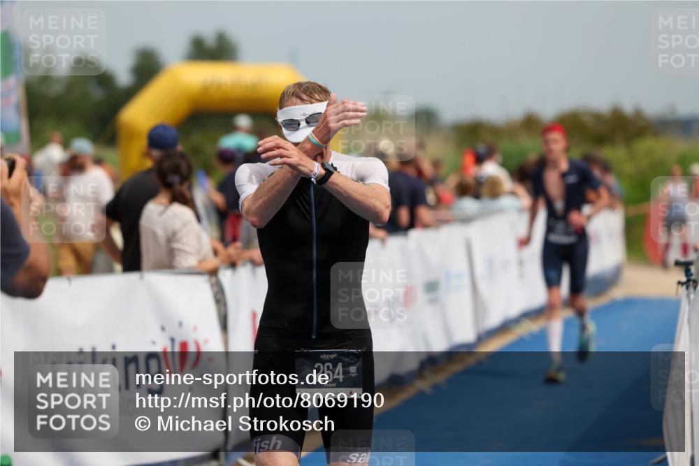 22.06.2025 - Viking Triathlon Michael Strokosch http://msf.ph/oto/8069190 22.06.2025 15:14:57 Ziel 264, 377 meine-sportfotos.de