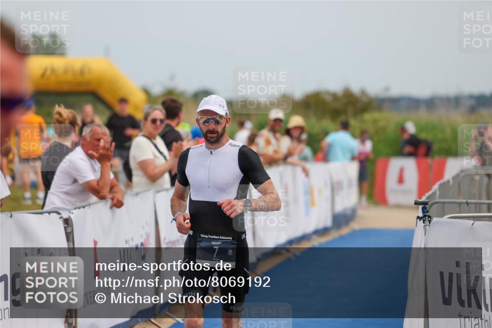 22.06.2025 - Viking Triathlon Michael Strokosch http://msf.ph/oto/8069192 22.06.2025 14:37:46 Ziel 7 meine-sportfotos.de