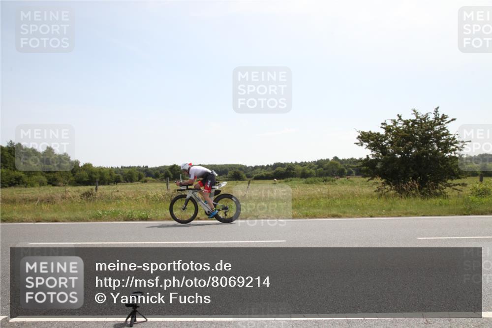 22.06.2025 - Viking Triathlon Yannick Fuchs http://msf.ph/oto/8069214 22.06.2025 11:33:32 Radfahren 30, 352 meine-sportfotos.de