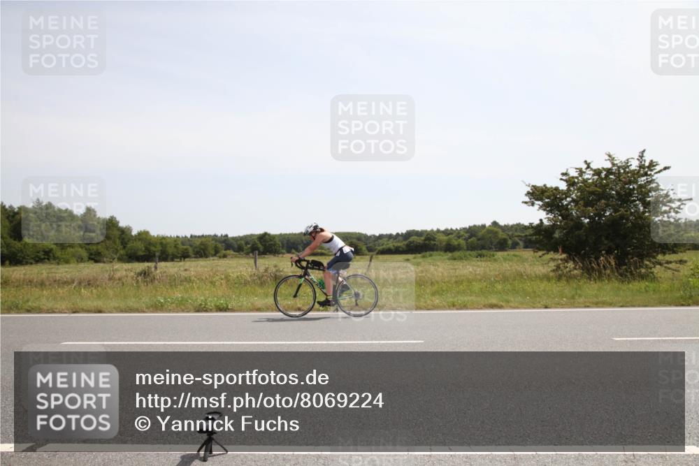 22.06.2025 - Viking Triathlon Yannick Fuchs http://msf.ph/oto/8069224 22.06.2025 12:08:19 Radfahren 34, 46, 144, 164, 228, 297, 321, 451, 633 meine-sportfotos.de