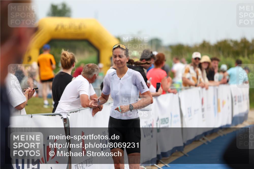 22.06.2025 - Viking Triathlon Michael Strokosch http://msf.ph/oto/8069231 22.06.2025 14:38:01 Ziel 13 meine-sportfotos.de