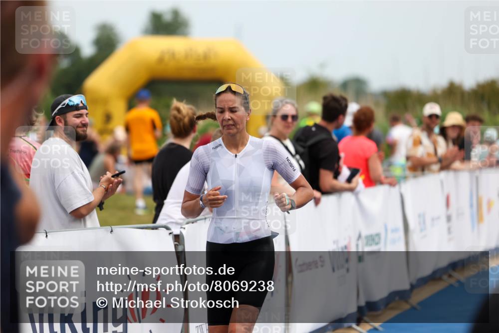 22.06.2025 - Viking Triathlon Michael Strokosch http://msf.ph/oto/8069238 22.06.2025 14:38:01 Ziel 13 meine-sportfotos.de