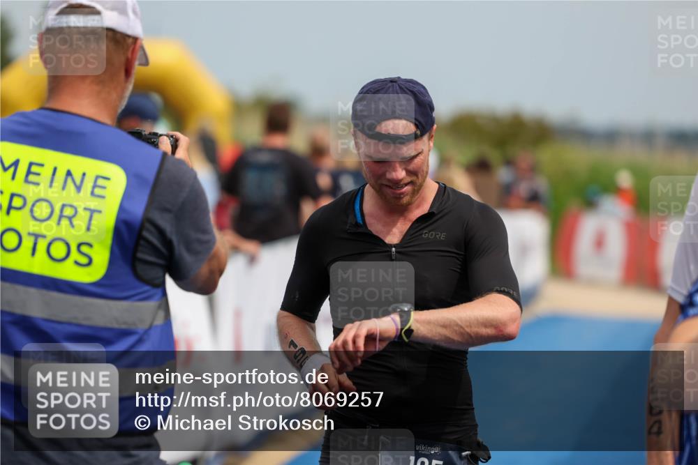 22.06.2025 - Viking Triathlon Michael Strokosch http://msf.ph/oto/8069257 22.06.2025 15:15:17 Ziel 195 meine-sportfotos.de