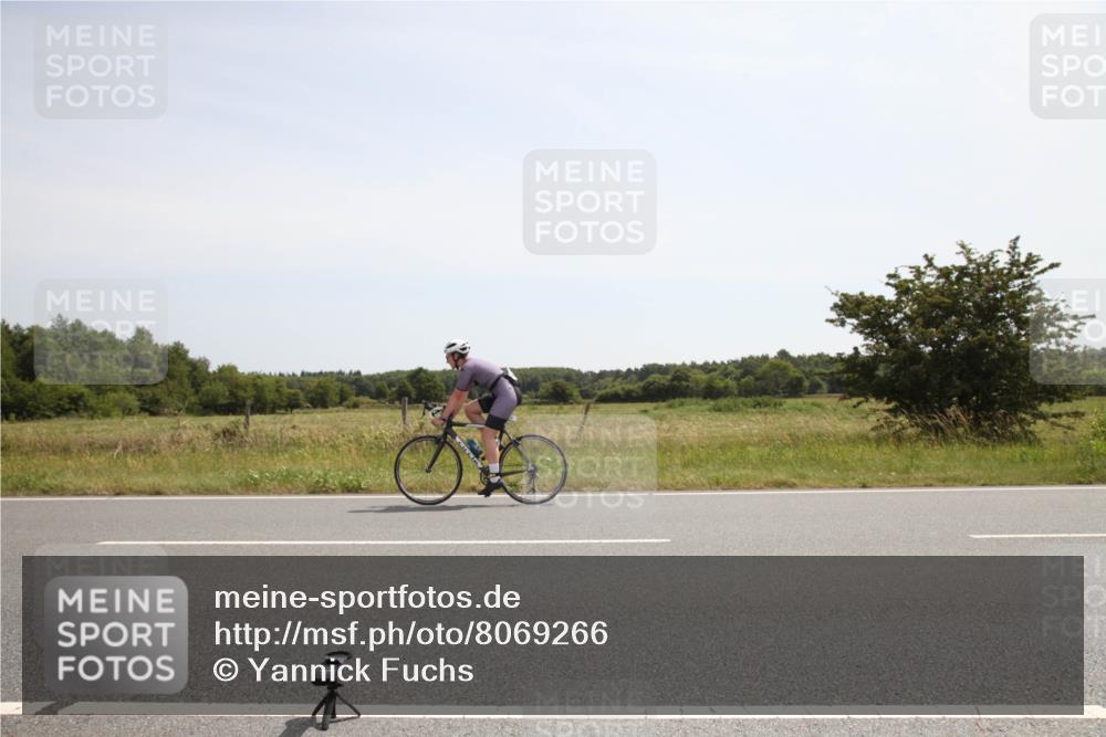 22.06.2025 - Viking Triathlon Yannick Fuchs http://msf.ph/oto/8069266 22.06.2025 12:08:38 Radfahren 441, 453 meine-sportfotos.de