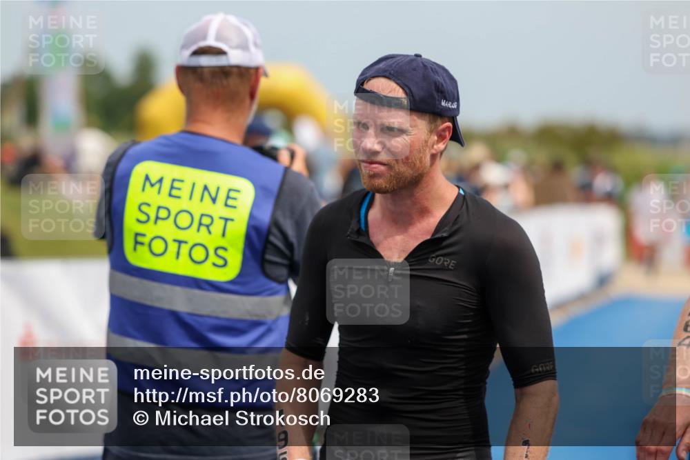 22.06.2025 - Viking Triathlon Michael Strokosch http://msf.ph/oto/8069283 22.06.2025 15:15:19 Ziel 195 meine-sportfotos.de