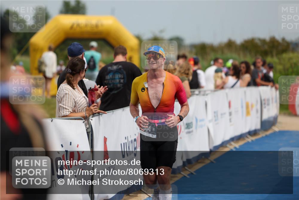 22.06.2025 - Viking Triathlon Michael Strokosch http://msf.ph/oto/8069313 22.06.2025 15:15:47 Ziel 554 meine-sportfotos.de