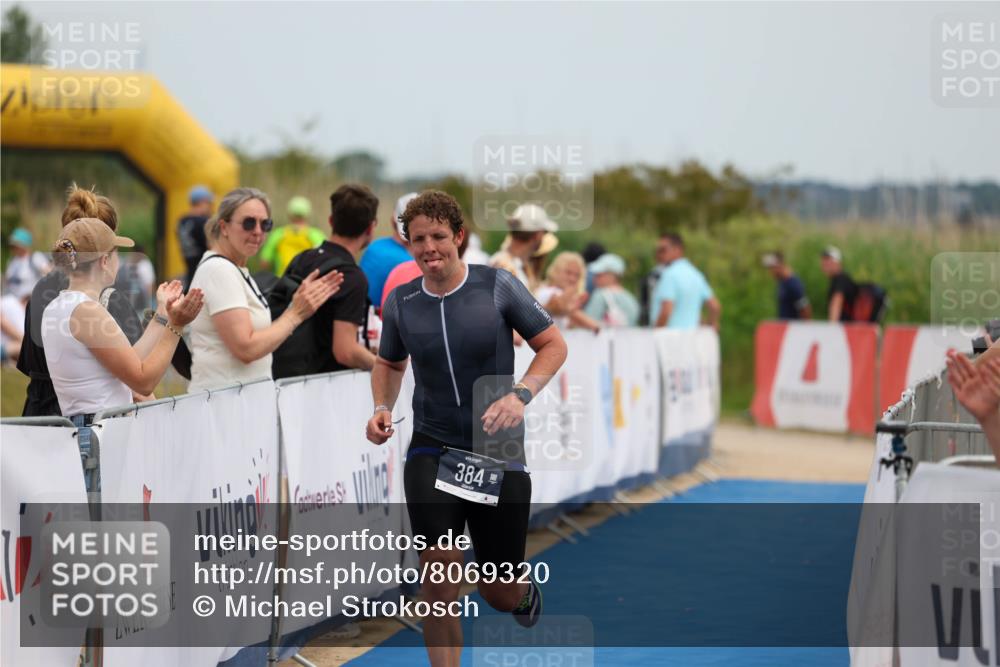 22.06.2025 - Viking Triathlon Michael Strokosch http://msf.ph/oto/8069320 22.06.2025 14:39:40 Ziel 384 meine-sportfotos.de