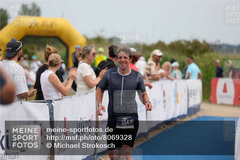 22.06.2025 - Viking Triathlon Michael Strokosch http://msf.ph/oto/8069328 22.06.2025 14:39:40 Ziel 384 meine-sportfotos.de