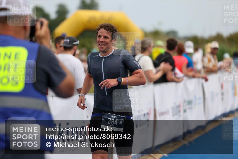 22.06.2025 - Viking Triathlon Michael Strokosch http://msf.ph/oto/8069342 22.06.2025 14:39:41 Ziel 384 meine-sportfotos.de