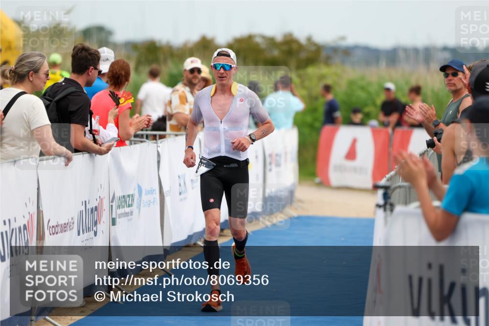 22.06.2025 - Viking Triathlon Michael Strokosch http://msf.ph/oto/8069356 22.06.2025 14:39:58 Ziel 381 meine-sportfotos.de
