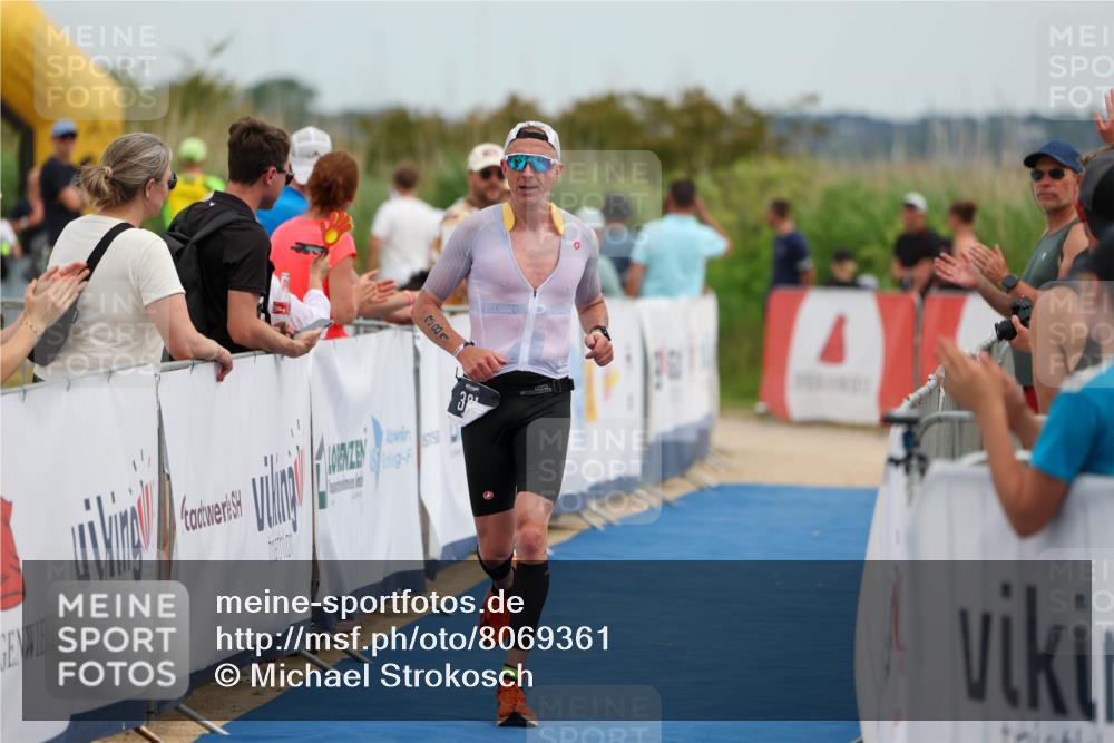 22.06.2025 - Viking Triathlon Michael Strokosch http://msf.ph/oto/8069361 22.06.2025 14:39:58 Ziel 381 meine-sportfotos.de