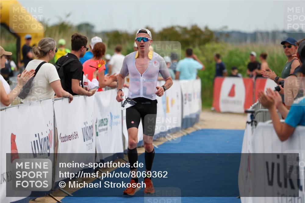 22.06.2025 - Viking Triathlon Michael Strokosch http://msf.ph/oto/8069362 22.06.2025 14:39:59 Ziel 381 meine-sportfotos.de