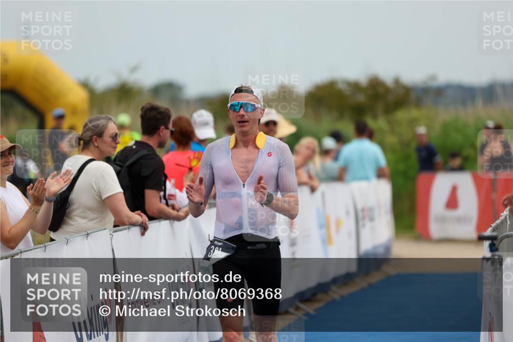 22.06.2025 - Viking Triathlon Michael Strokosch http://msf.ph/oto/8069368 22.06.2025 14:39:59 Ziel 381 meine-sportfotos.de