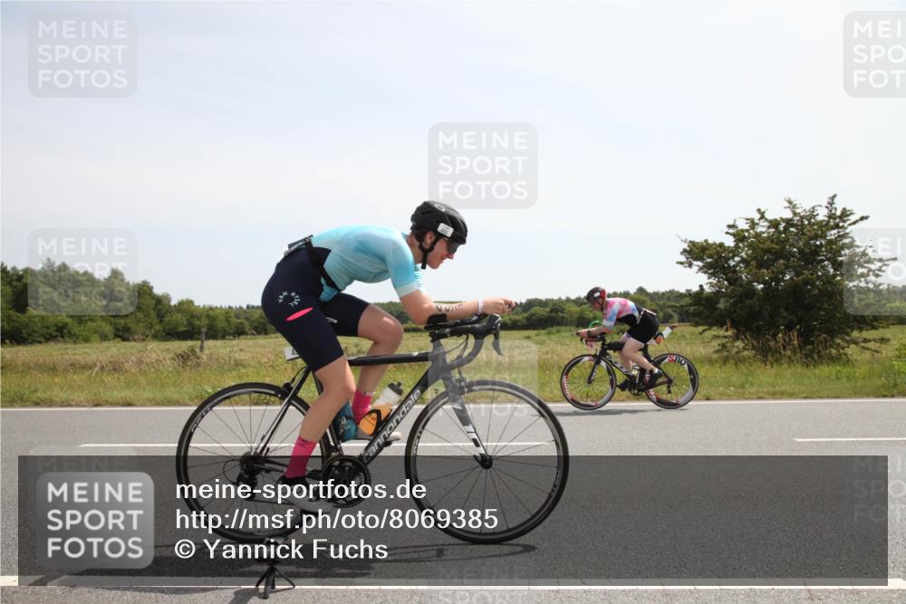 22.06.2025 - Viking Triathlon Yannick Fuchs http://msf.ph/oto/8069385 22.06.2025 12:09:42 Radfahren 402, 422, 495, 605 meine-sportfotos.de