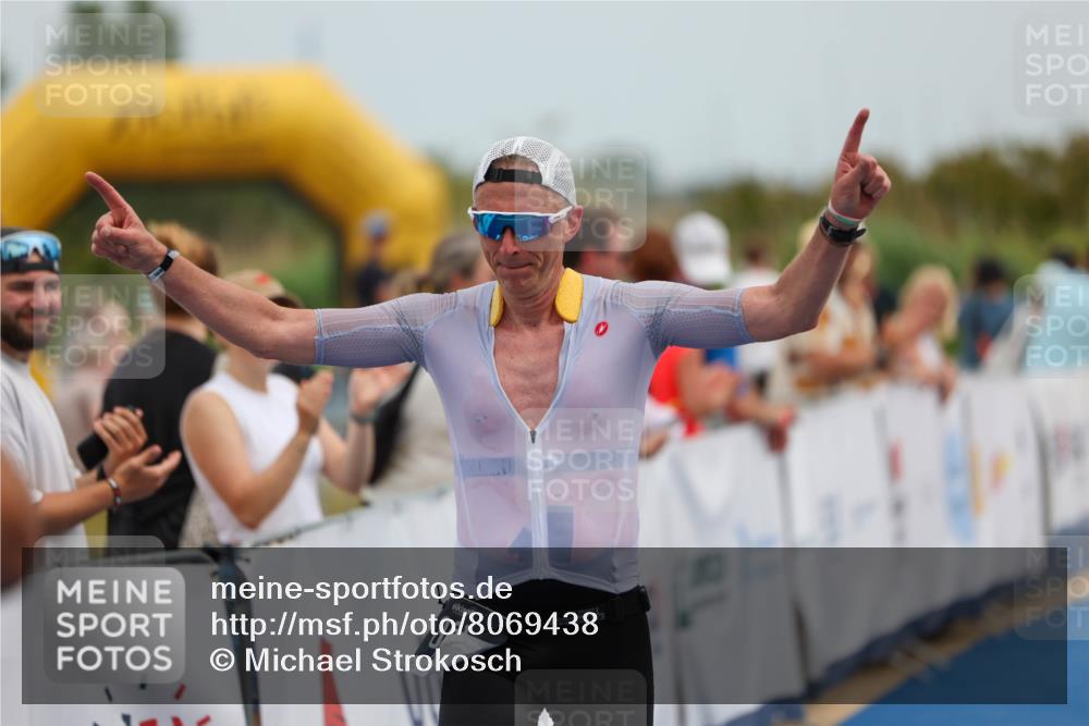 22.06.2025 - Viking Triathlon Michael Strokosch http://msf.ph/oto/8069438 22.06.2025 14:40:01 Ziel 381 meine-sportfotos.de