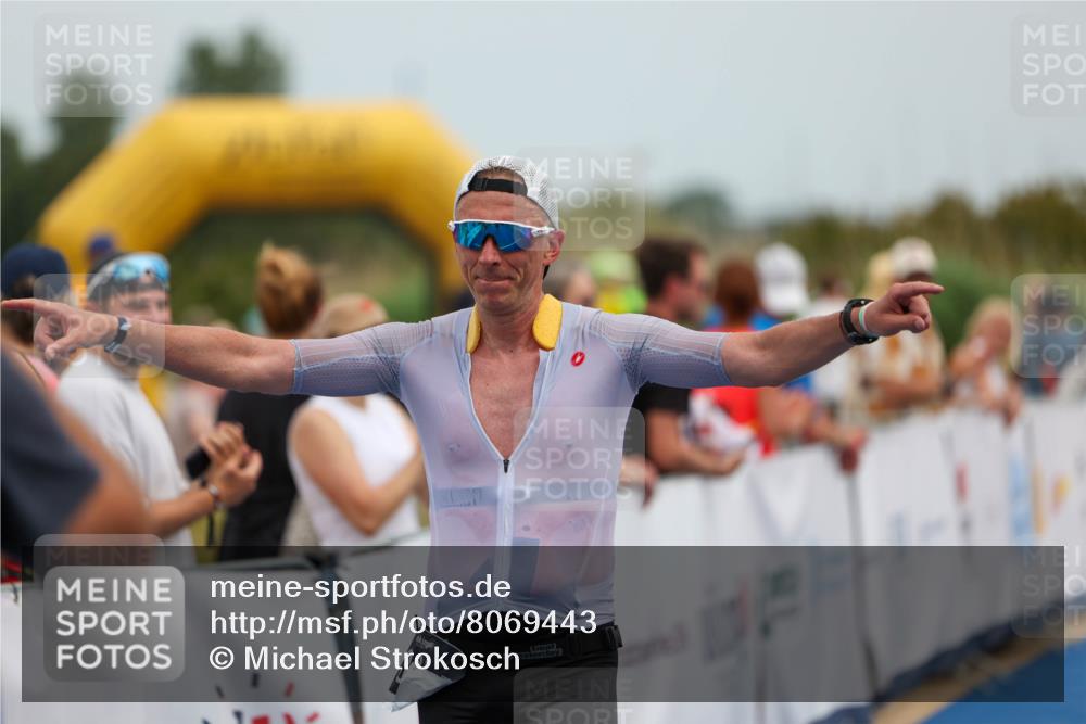 22.06.2025 - Viking Triathlon Michael Strokosch http://msf.ph/oto/8069443 22.06.2025 14:40:02 Ziel 381 meine-sportfotos.de