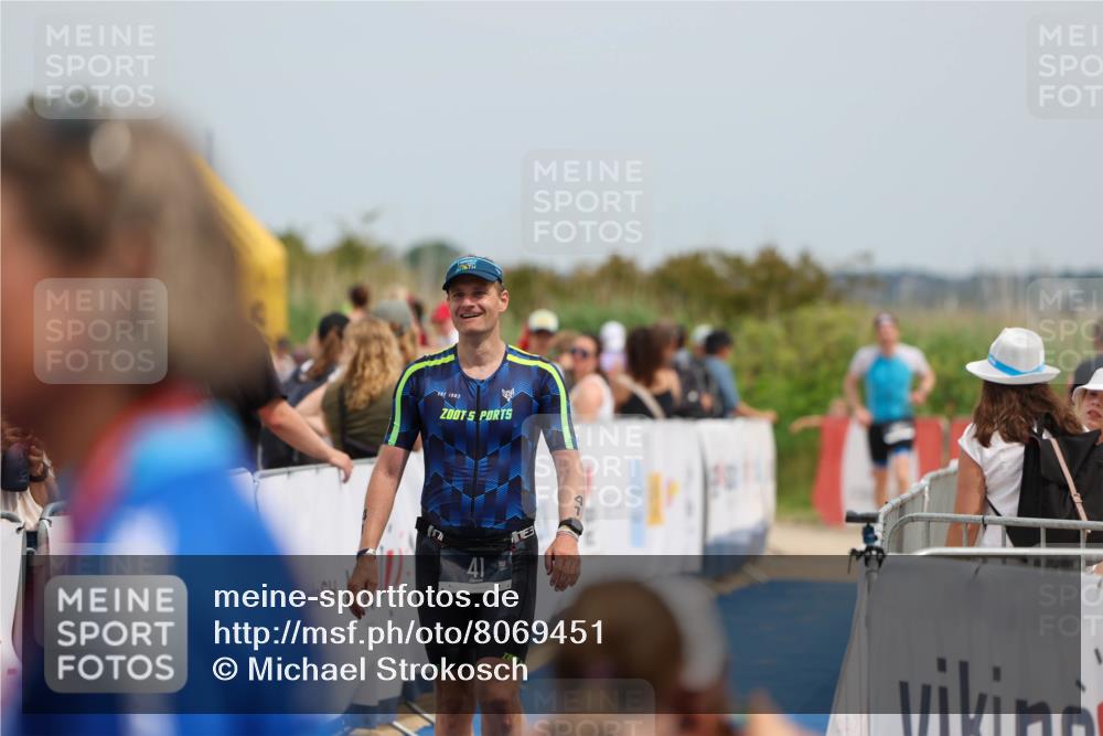 22.06.2025 - Viking Triathlon Michael Strokosch http://msf.ph/oto/8069451 22.06.2025 15:16:51 Ziel 41 meine-sportfotos.de