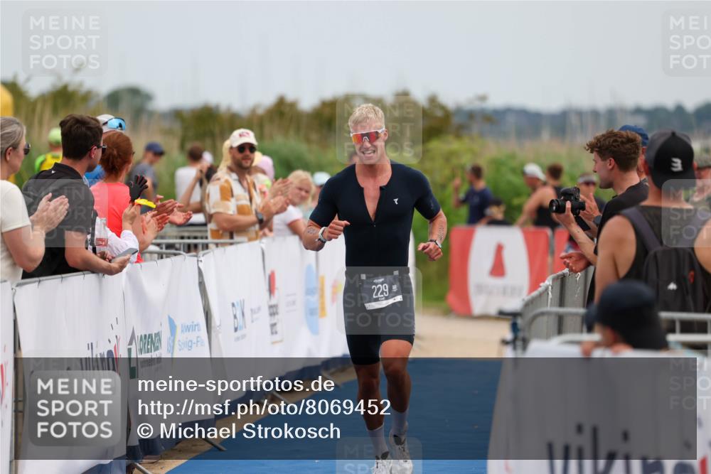 22.06.2025 - Viking Triathlon Michael Strokosch http://msf.ph/oto/8069452 22.06.2025 14:40:08 Ziel 229, 381 meine-sportfotos.de