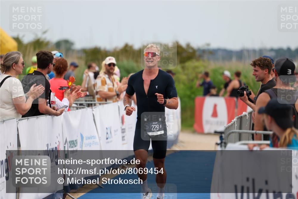 22.06.2025 - Viking Triathlon Michael Strokosch http://msf.ph/oto/8069454 22.06.2025 14:40:08 Ziel 229, 381 meine-sportfotos.de
