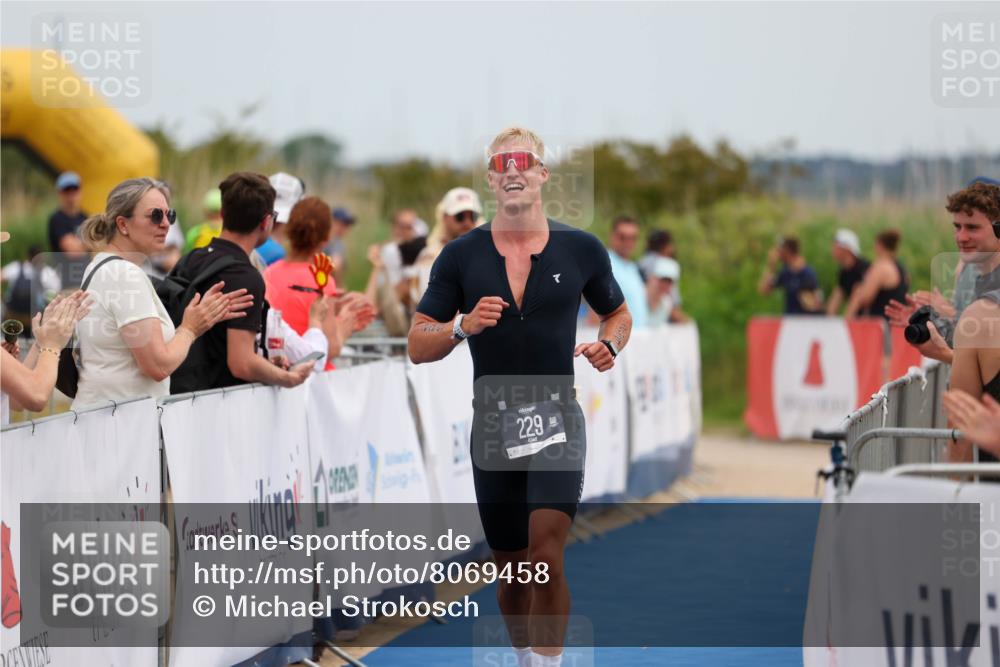 22.06.2025 - Viking Triathlon Michael Strokosch http://msf.ph/oto/8069458 22.06.2025 14:40:08 Ziel 229, 381 meine-sportfotos.de