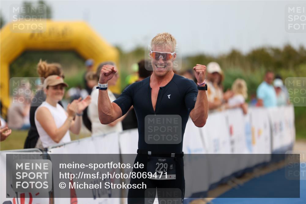 22.06.2025 - Viking Triathlon Michael Strokosch http://msf.ph/oto/8069471 22.06.2025 14:40:09 Ziel 229 meine-sportfotos.de