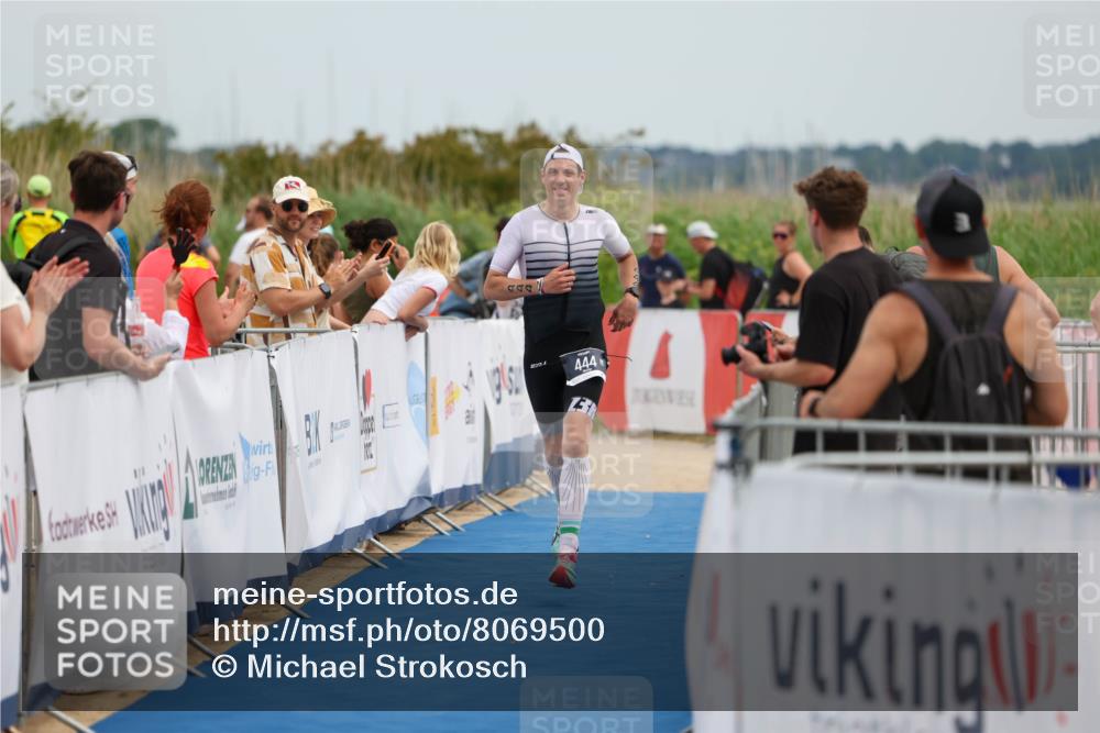 22.06.2025 - Viking Triathlon Michael Strokosch http://msf.ph/oto/8069500 22.06.2025 14:40:41 Ziel 444 meine-sportfotos.de