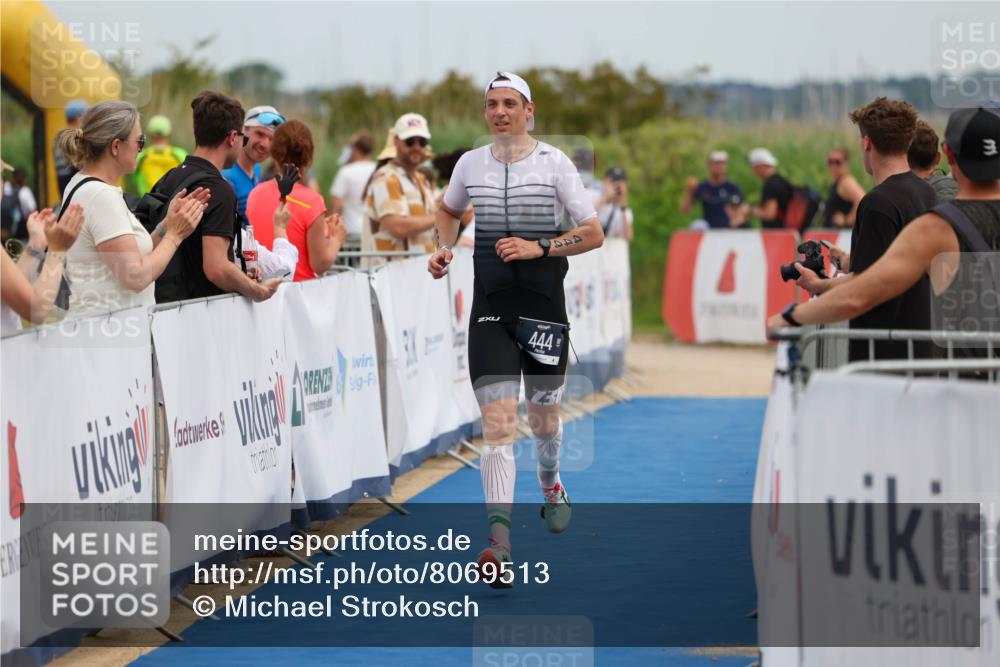 22.06.2025 - Viking Triathlon Michael Strokosch http://msf.ph/oto/8069513 22.06.2025 14:40:42 Ziel 444 meine-sportfotos.de