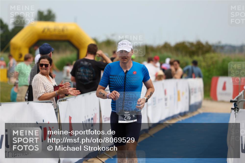 22.06.2025 - Viking Triathlon Michael Strokosch http://msf.ph/oto/8069529 22.06.2025 15:17:34 Ziel 216 meine-sportfotos.de