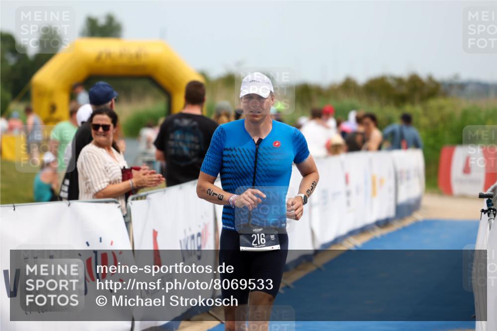 22.06.2025 - Viking Triathlon Michael Strokosch http://msf.ph/oto/8069533 22.06.2025 15:17:34 Ziel 216 meine-sportfotos.de