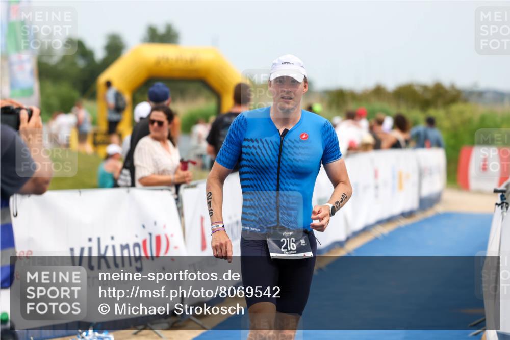22.06.2025 - Viking Triathlon Michael Strokosch http://msf.ph/oto/8069542 22.06.2025 15:17:35 Ziel 216 meine-sportfotos.de