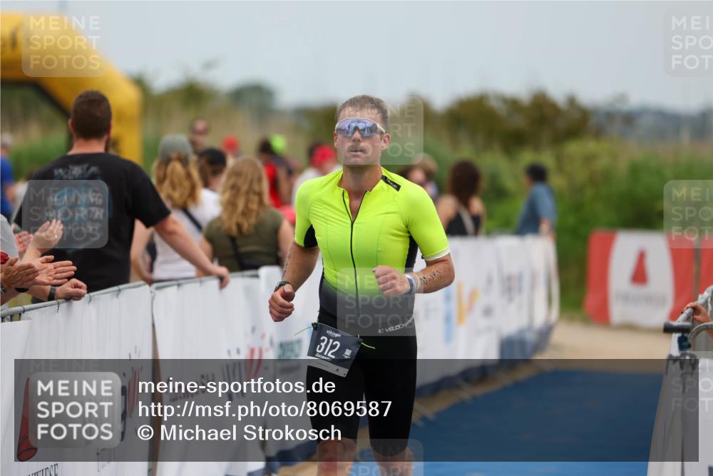 22.06.2025 - Viking Triathlon Michael Strokosch http://msf.ph/oto/8069587 22.06.2025 15:17:58 Ziel 312 meine-sportfotos.de