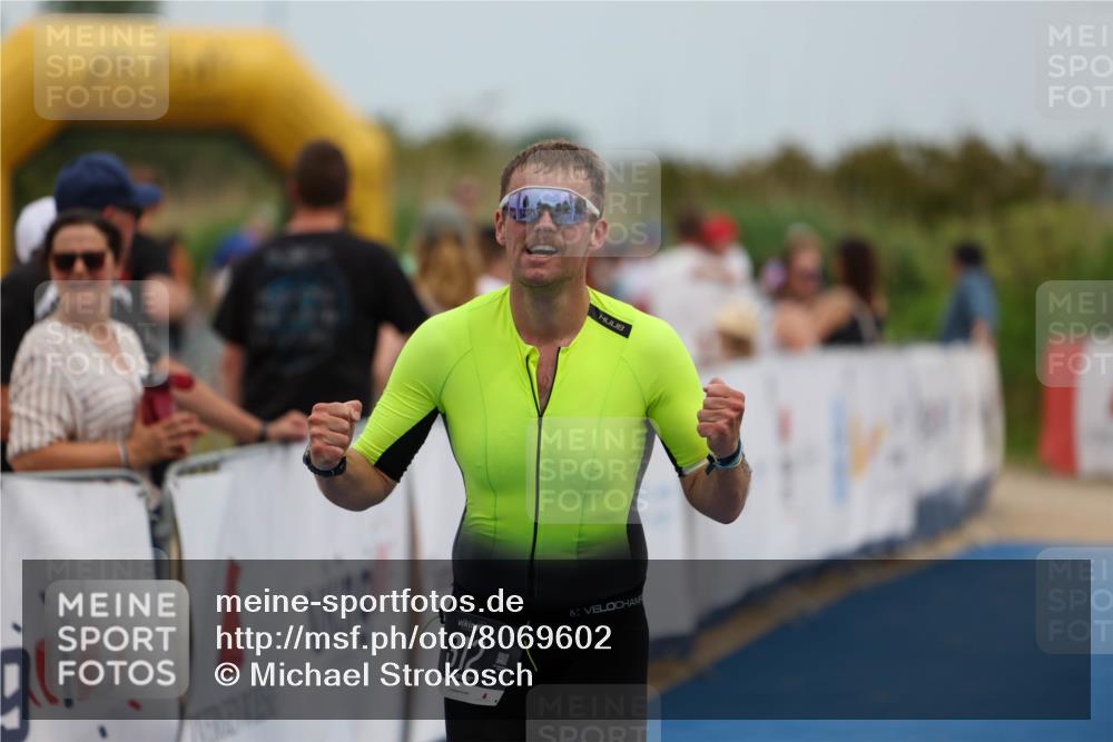 22.06.2025 - Viking Triathlon Michael Strokosch http://msf.ph/oto/8069602 22.06.2025 15:17:59 Ziel 312 meine-sportfotos.de