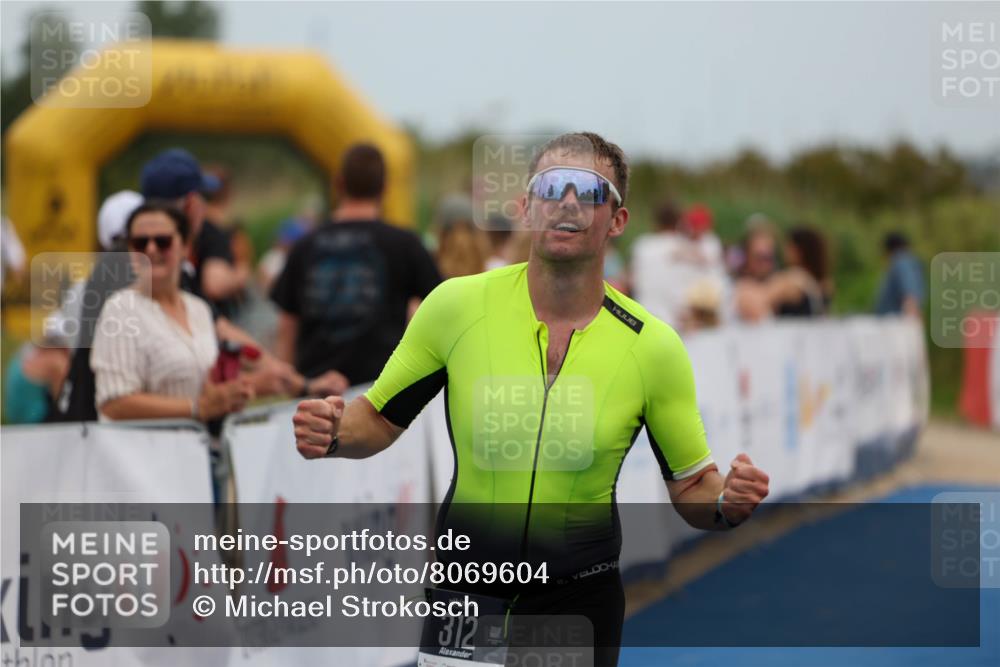 22.06.2025 - Viking Triathlon Michael Strokosch http://msf.ph/oto/8069604 22.06.2025 15:17:59 Ziel 312 meine-sportfotos.de