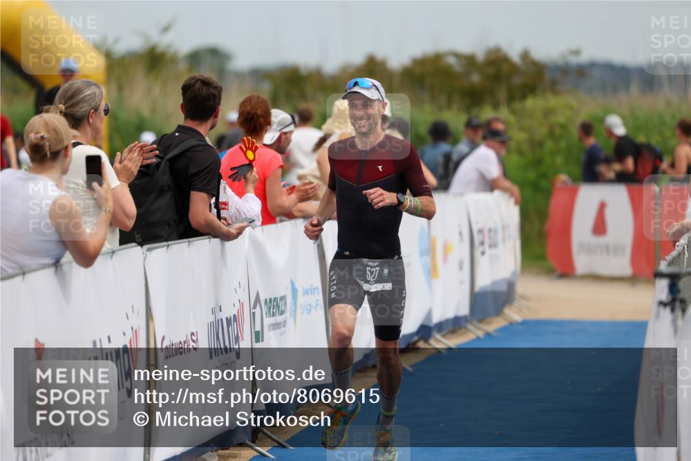22.06.2025 - Viking Triathlon Michael Strokosch http://msf.ph/oto/8069615 22.06.2025 14:41:57 Ziel 527 meine-sportfotos.de