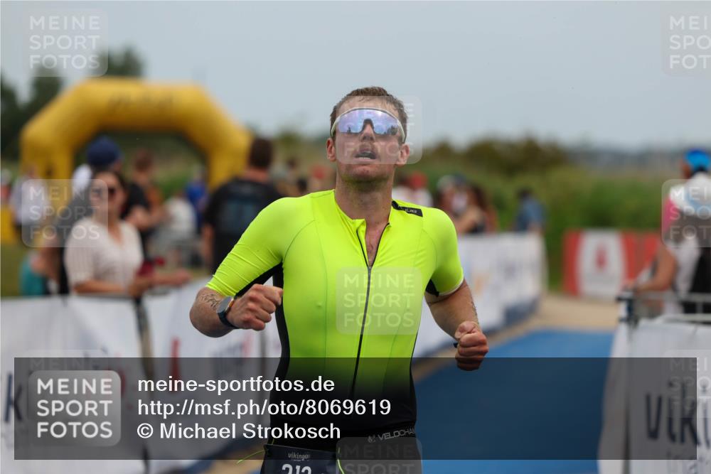 22.06.2025 - Viking Triathlon Michael Strokosch http://msf.ph/oto/8069619 22.06.2025 15:18:00 Ziel 312 meine-sportfotos.de