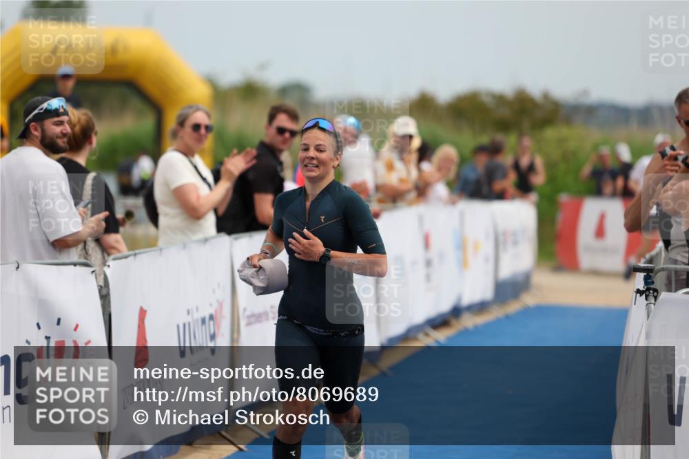 22.06.2025 - Viking Triathlon Michael Strokosch http://msf.ph/oto/8069689 22.06.2025 14:42:18 Ziel 184 meine-sportfotos.de