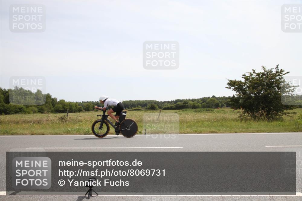 22.06.2025 - Viking Triathlon Yannick Fuchs http://msf.ph/oto/8069731 22.06.2025 12:11:41 Radfahren 13, 173, 314, 340, 427, 444, 458 meine-sportfotos.de