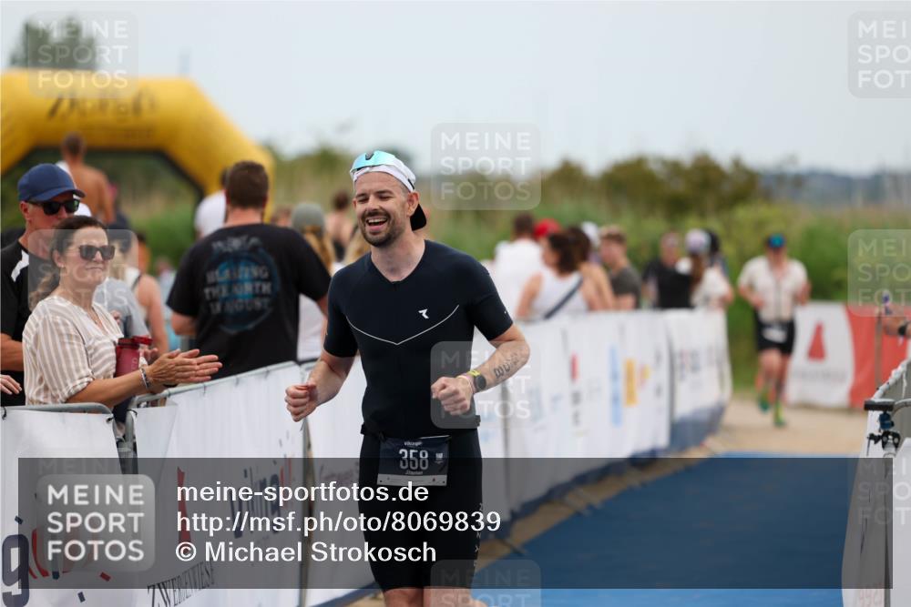 22.06.2025 - Viking Triathlon Michael Strokosch http://msf.ph/oto/8069839 22.06.2025 15:19:30 Ziel 358 meine-sportfotos.de
