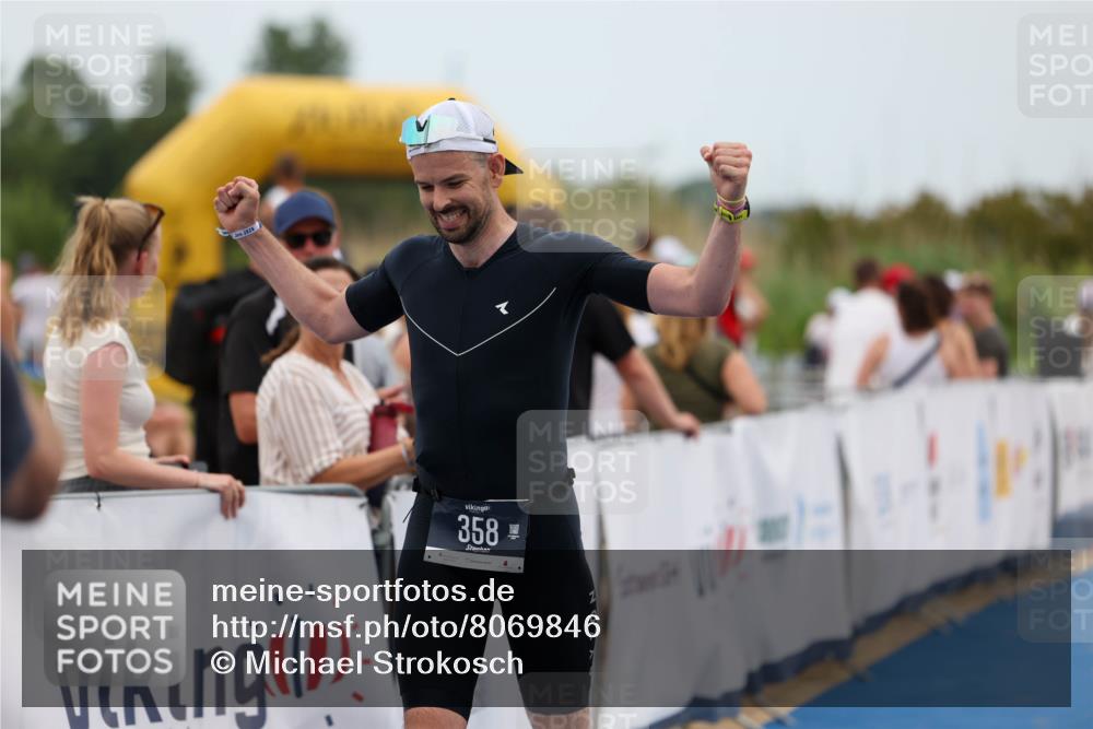 22.06.2025 - Viking Triathlon Michael Strokosch http://msf.ph/oto/8069846 22.06.2025 15:19:30 Ziel 358 meine-sportfotos.de