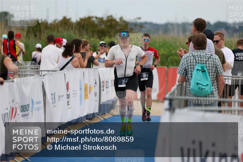 22.06.2025 - Viking Triathlon Michael Strokosch http://msf.ph/oto/8069859 22.06.2025 15:19:34 Ziel 21, 358 meine-sportfotos.de