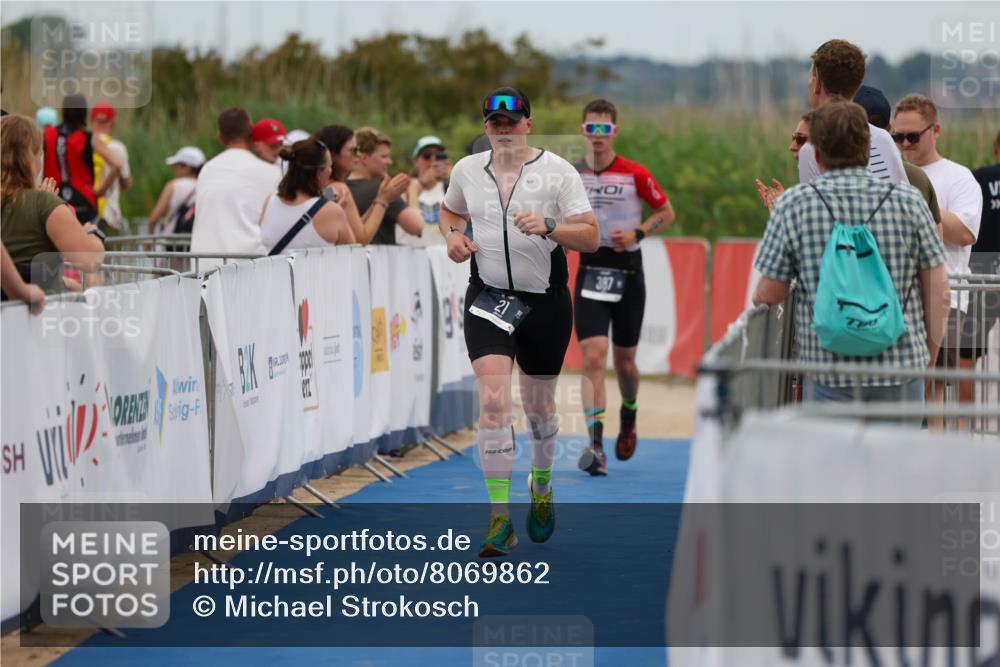 22.06.2025 - Viking Triathlon Michael Strokosch http://msf.ph/oto/8069862 22.06.2025 15:19:34 Ziel 21, 358 meine-sportfotos.de
