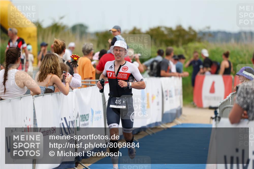 22.06.2025 - Viking Triathlon Michael Strokosch http://msf.ph/oto/8069884 22.06.2025 14:49:08 Ziel 416 meine-sportfotos.de