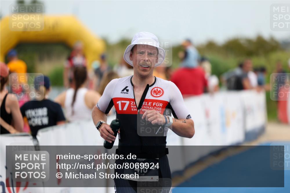 22.06.2025 - Viking Triathlon Michael Strokosch http://msf.ph/oto/8069924 22.06.2025 14:49:10 Ziel 416 meine-sportfotos.de